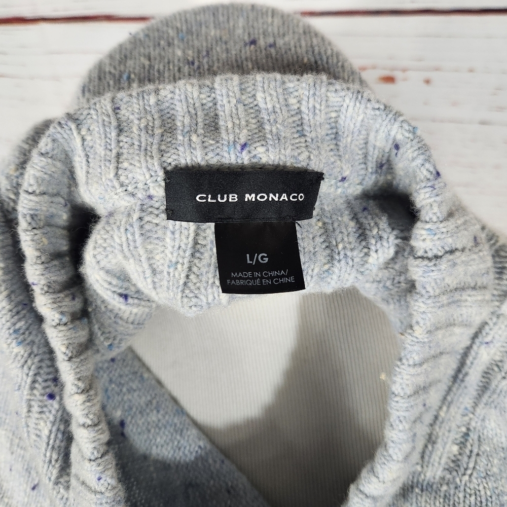 CLUB MONACO Light Blue Speckled Wool Blend Crew Neck Sweater Large - Picture 10 of 11